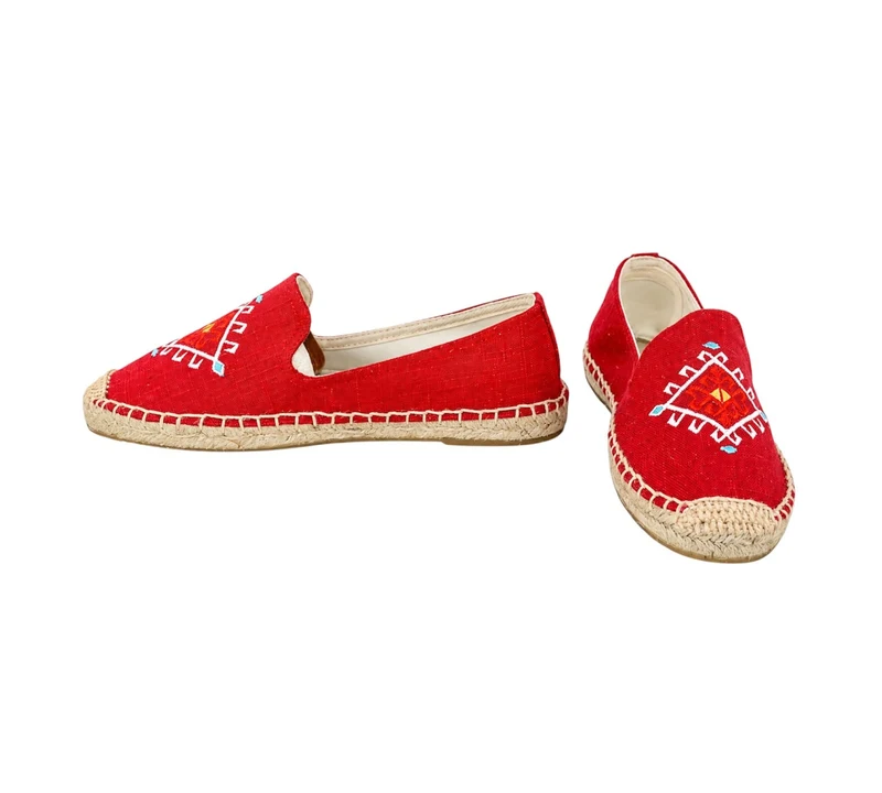 Risa Women's Tribal Embroidered Espadrille Slip-On Shoes Red - 37